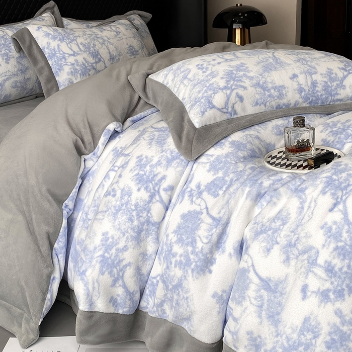 91家纺网 家纺一手货源 找家纺 优悦生活馆 2025新款牛奶绒印花四件套-维也纳 维也纳-时尚灰