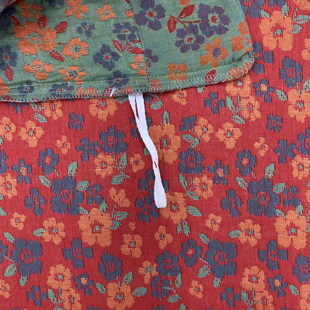 91家纺网 家纺一手货源 找家纺 鲁爱 2025新款三层纱床盖款四件套 清新之歌-红