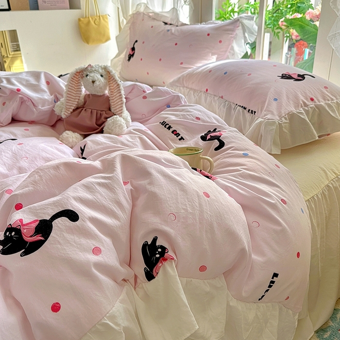 91家纺网 家纺一手货源 找家纺 阿曼达 2024新款ins博主风法式南法风浪漫系列花边款印花水洗m四件套 南法风-粉猫咪