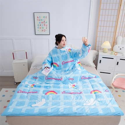 91家纺网 家纺一手货源 找家纺 （总）照世家纺 2024新款卡通三丽鸥水晶绒多功能带袖一体式懒人被