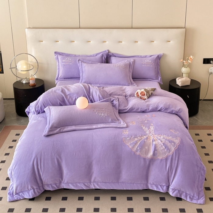 91家纺网 家纺一手货源 找家纺 新方向 2025新款全消光A类牛奶绒四件套-公主请开心2 公主请开心-莫奈紫