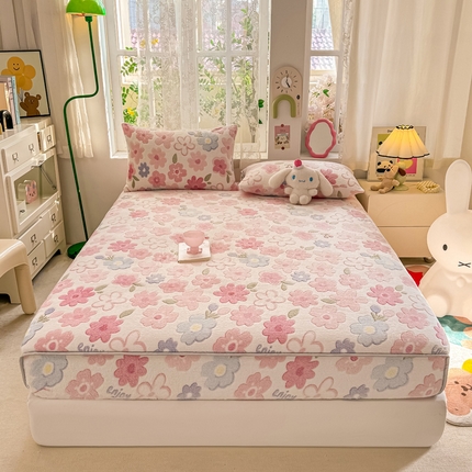 91家纺网 家纺一手货源 找家纺 （总）悦织湾家纺 2025新款加厚雪花绒印花床笠保暖牛奶绒床笠跨境专供外贸出口电商直播热销款