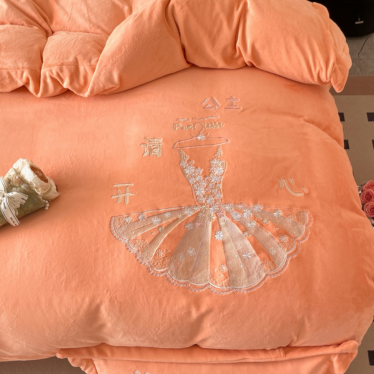 91家纺网 家纺一手货源 找家纺 新方向 2025新款全消光A类牛奶绒四件套-公主请开心2 公主请开心-桃玉