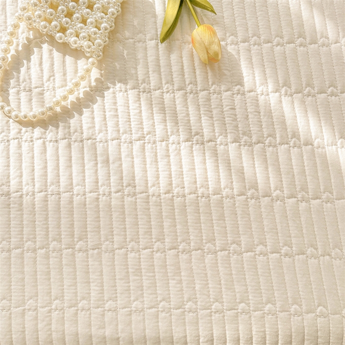 91家纺网 家纺一手货源 找家纺 虹星家纺 2024新款A类全棉夹棉床盖-洛香忆梦 洛香忆梦-浅米色