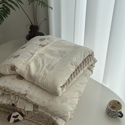 91家纺网 家纺一手货源 找家纺 （总）U被家纺 2025新款法式贴边全棉双层纱婴儿棉豆豆被被子被芯