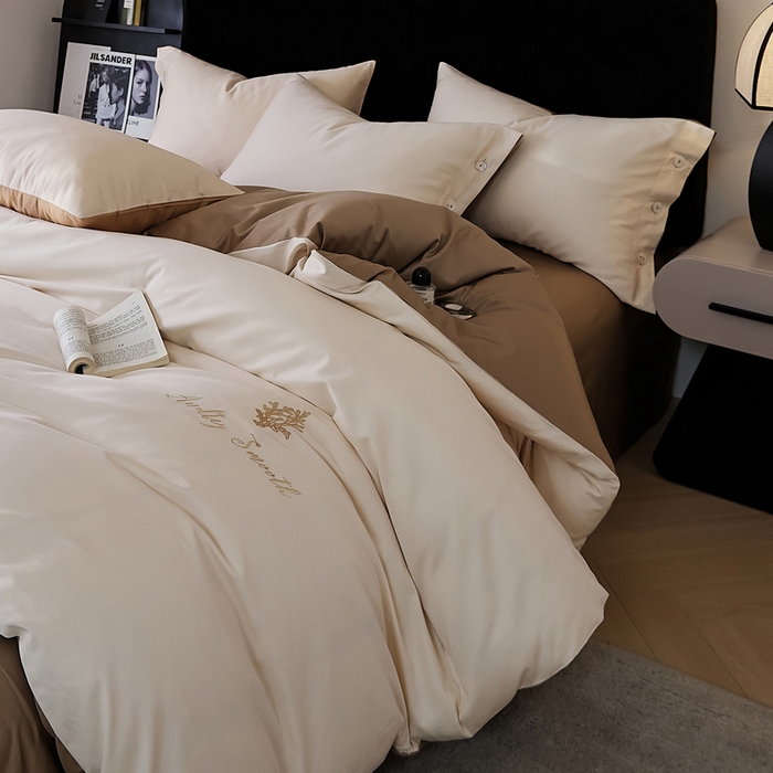 91家纺网 家纺一手货源 找家纺 2024新款60S长绒棉珊瑚绣花款四件套-告白系列（常规版） 告白-米咖