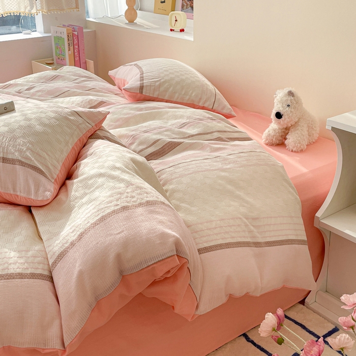 91家纺网 家纺一手货源 找家纺 雅居纺家纺 2024新款100%全棉简约提花四件套 简希-粉