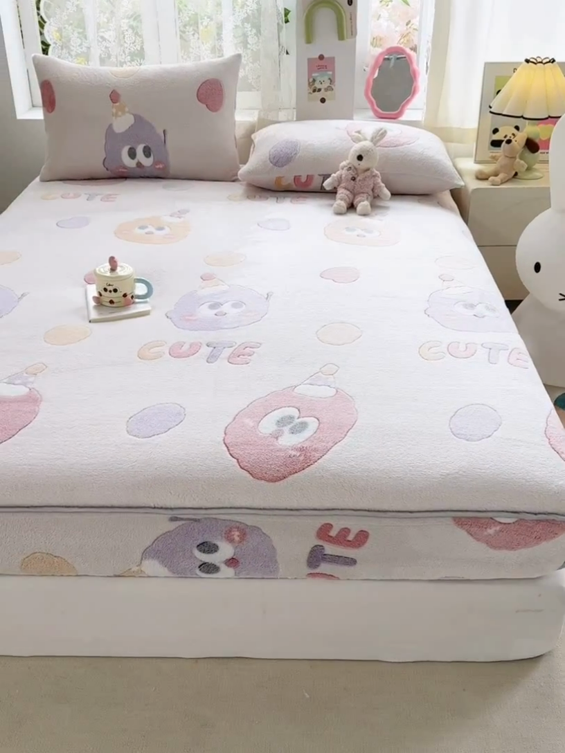 91家纺网 家纺一手货源 找家纺 悦织湾家纺 2025新款加厚雪花绒印花床笠保暖牛奶绒床笠跨境专供外贸出口电商直播热销款 雪花绒床笠-毛毛球