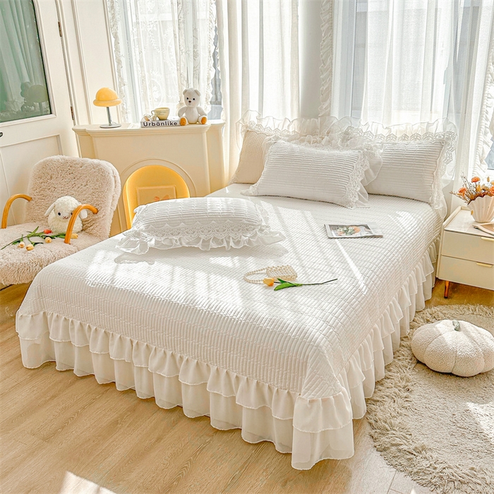 91家纺网 家纺一手货源 找家纺 虹星家纺 2024新款A类全棉夹棉床盖-洛香忆梦 洛香忆梦-云朵白