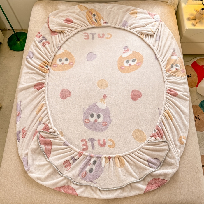 91家纺网 家纺一手货源 找家纺 悦织湾家纺 2025新款加厚雪花绒印花床笠保暖牛奶绒床笠跨境专供外贸出口电商直播热销款 雪花绒床笠-毛毛球