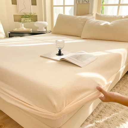 91家纺网 家纺一手货源 找家纺 （总）棉立方家纺 2023新款高克重超密防静电牛奶绒绒床笠三件套