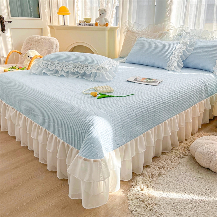 91家纺网 家纺一手货源 找家纺 虹星家纺 2024新款A类全棉夹棉床盖-洛香忆梦 洛香忆梦-天空蓝