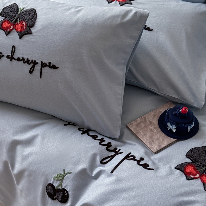 91家纺网 家纺一手货源 找家纺 窝米 2025春季新品40S高定毛巾绣刺绣款四件套-小樱结 小樱结-蓝