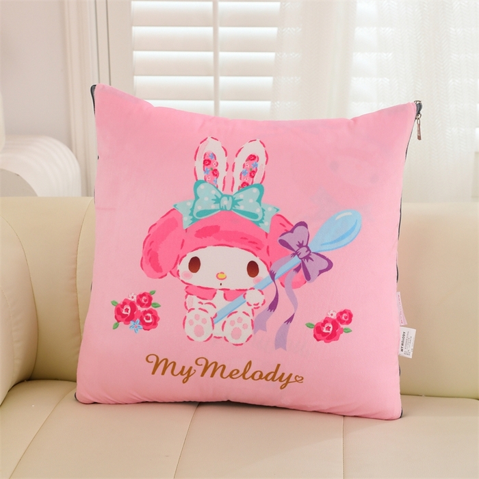 91家纺网 家纺一手货源 找家纺 照世家纺 2024新款三丽鸥印花抱枕被（控价59、82、109、139） 美乐蒂