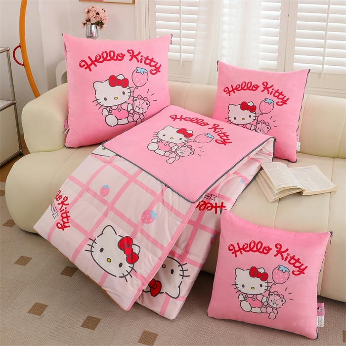 91家纺网 家纺一手货源 找家纺 照世家纺 2024新款三丽鸥印花抱枕被（控价59、82、109、139） 凯蒂猫