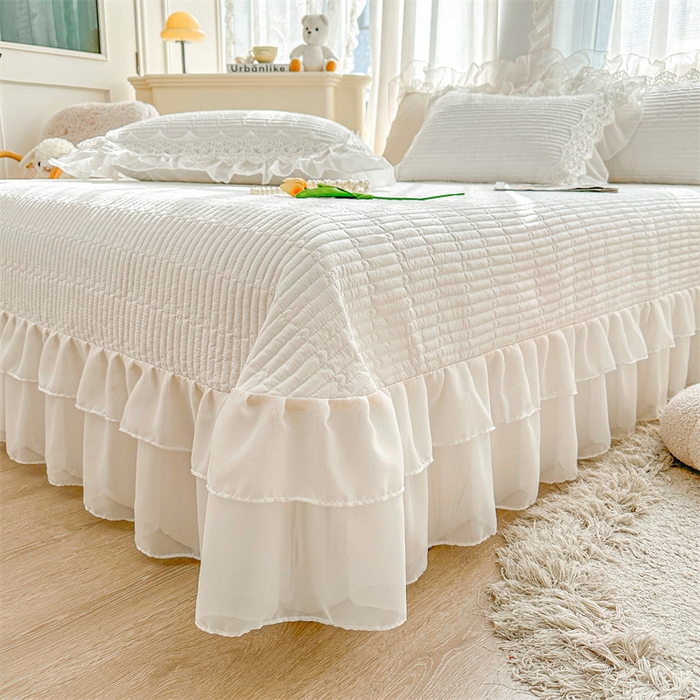 91家纺网 家纺一手货源 找家纺 虹星家纺 2024新款A类全棉夹棉床盖-洛香忆梦 洛香忆梦-云朵白