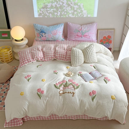 眠屿家纺 2024新款牛奶绒毛巾绣四件套 牛奶绒花园郁金香