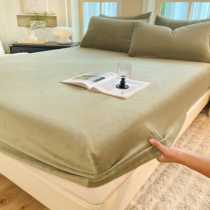 91家纺网 家纺一手货源 找家纺 （总）棉立方家纺 2023新款高克重超密防静电牛奶绒绒床笠三件套