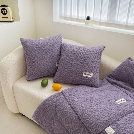 91家纺网 家纺一手货源 找家纺 （总）番茄+ 2025新款兔毛压花抱枕被