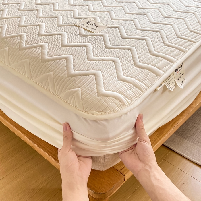 91家纺网 家纺一手货源 找家纺 悦织湾家纺 2025新款A类本色原棉大豆床笠 麦浪纹-米白