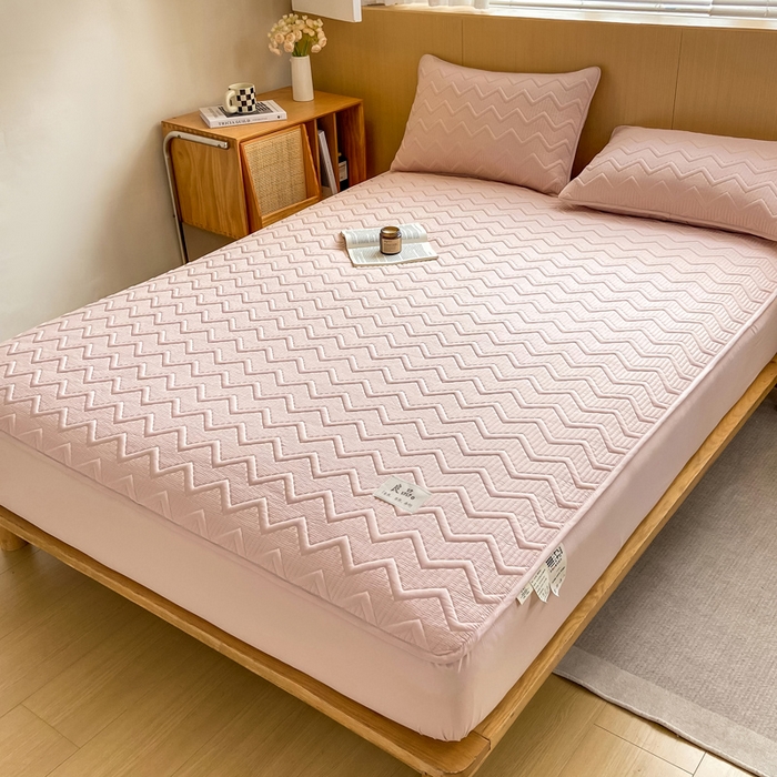 91家纺网 家纺一手货源 找家纺 悦织湾家纺 2025新款A类本色原棉大豆床笠 麦浪纹-豆沙粉