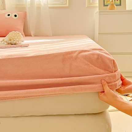 91家纺网 家纺一手货源 找家纺 （总）悦织湾家纺 2025新款高克重牛奶绒眼睛系列单床笠