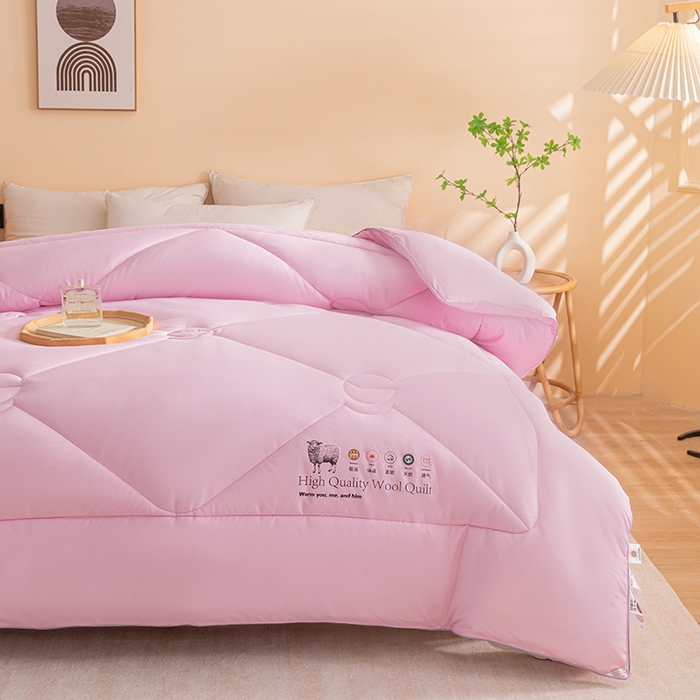 91家纺网 家纺一手货源 找家纺 2024新款亲肤澳洲羊毛被被子被芯 粉色
