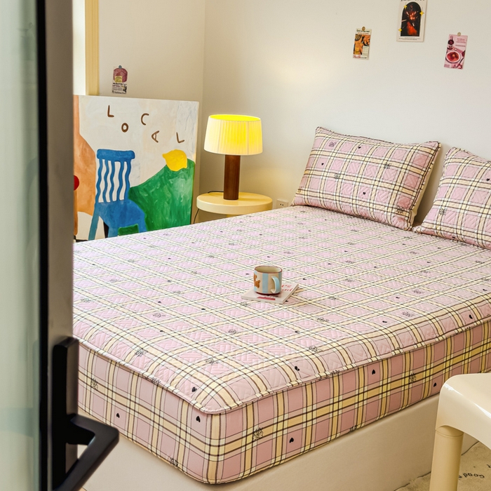 91家纺网 家纺一手货源 找家纺 寝居阁 2024新款13372全棉纯棉大豆纤维夹棉床笠 爱心蝴蝶