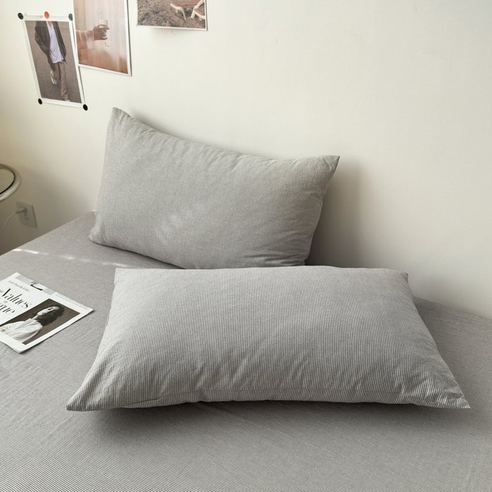 91家纺网 家纺一手货源 找家纺 清雅福 2025新款全棉A类水洗棉单枕套 灰密条