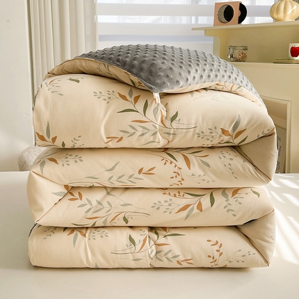 91家纺网 家纺一手货源 找家纺 博弈家纺 2024新款豆豆绒双面大豆被 熊猫盼盼