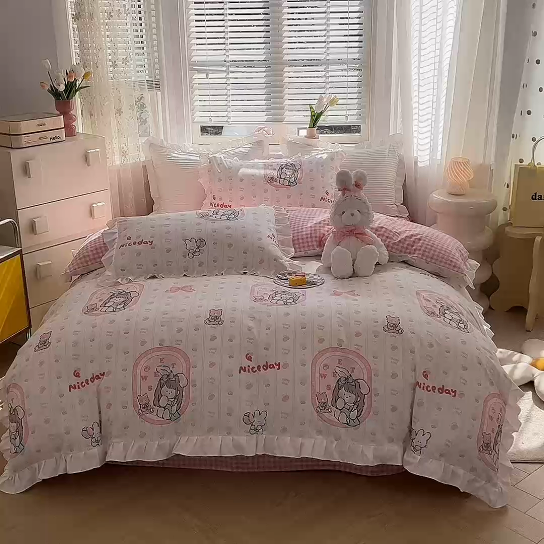 91家纺网 家纺一手货源 找家纺 玉元坊 2025新款春夏公主风花边被套床裙款全棉纯棉四件套三件套 公主兔