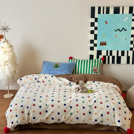 91家纺网 家纺一手货源 找家纺 桔子家纺 2024新款兔兔绒派对系列四件套 圣诞波点