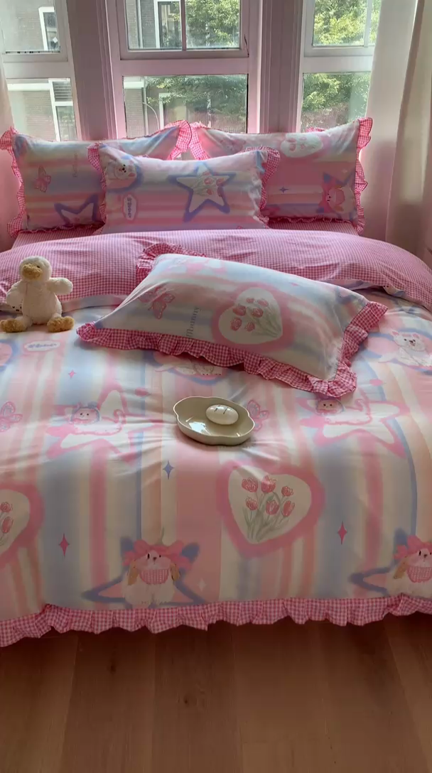 91家纺网 家纺一手货源 找家纺 玉元坊 2025新款春夏公主风花边被套床裙款全棉纯棉四件套三件套 奶油小狗