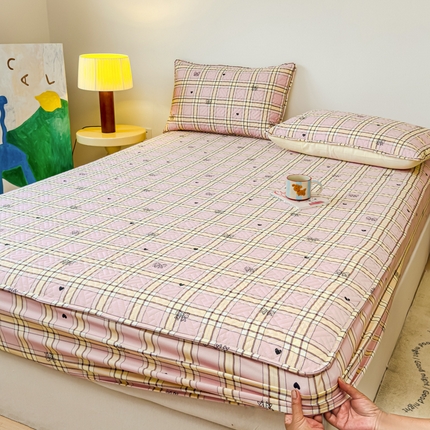 91家纺网 家纺一手货源 找家纺 寝居阁 2024新款13372全棉纯棉大豆纤维夹棉床笠 爱心蝴蝶