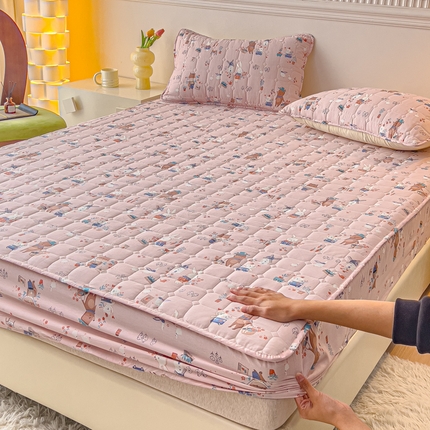 91家纺网 家纺一手货源 找家纺 寝居阁 2024新款13372全棉纯棉大豆纤维夹棉床笠 童趣乐园