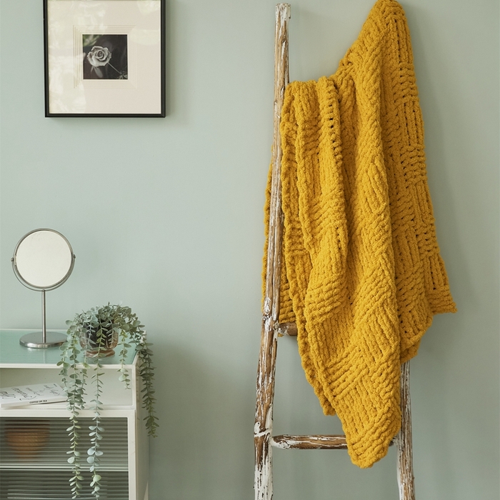 91家纺网 家纺一手货源 找家纺 暖绵绵 2025新款雪尼尔毛毯-思摩尔（小格子） 思摩尔-姜黄