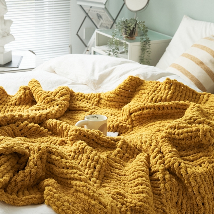 91家纺网 家纺一手货源 找家纺 暖绵绵 2025新款雪尼尔毛毯-比格（大格子） 比格-姜黄
