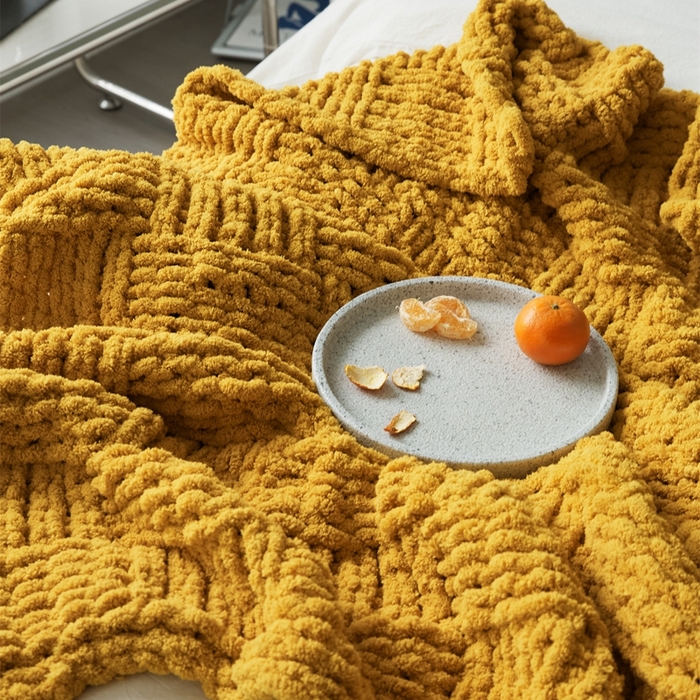 91家纺网 家纺一手货源 找家纺 暖绵绵 2025新款雪尼尔毛毯-思摩尔（小格子） 思摩尔-姜黄