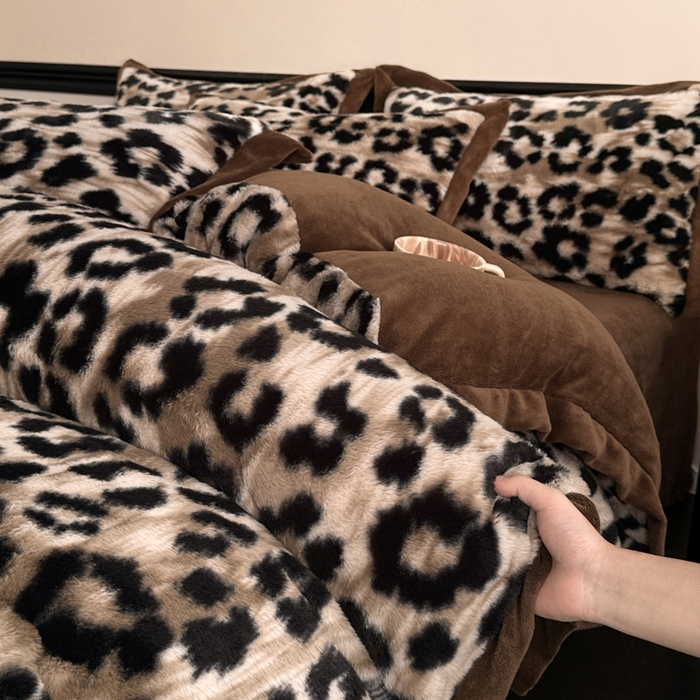 91家纺网 家纺一手货源 找家纺 （总）丝印良品 2024秋冬新款丹麦绒宽边牛奶绒四件套