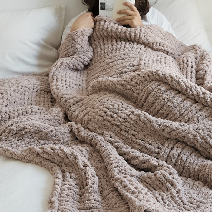 91家纺网 家纺一手货源 找家纺 暖绵绵 2025新款雪尼尔毛毯-比格（大格子） 比格-驼灰