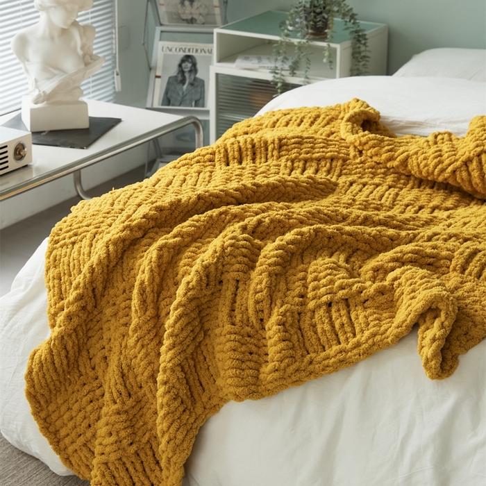 91家纺网 家纺一手货源 找家纺 暖绵绵 2025新款雪尼尔毛毯-思摩尔（小格子） 思摩尔-姜黄