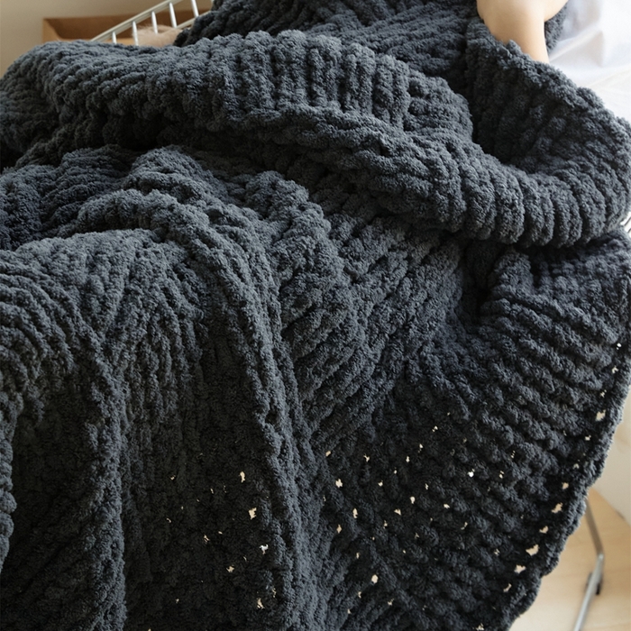 91家纺网 家纺一手货源 找家纺 暖绵绵 2025新款雪尼尔毛毯-比格（大格子） 比格-深灰