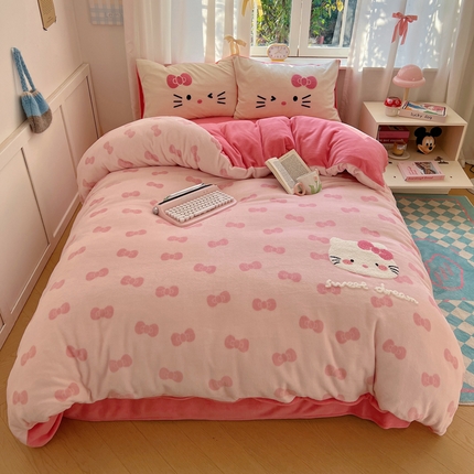 91家纺网 家纺一手货源 找家纺 2024新款牛奶绒猫咪毛巾绣系列四件套 超甜小猫