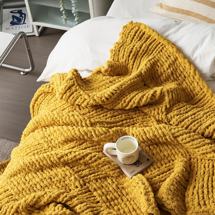 91家纺网 家纺一手货源 找家纺 暖绵绵 2025新款雪尼尔毛毯-比格（大格子） 比格-姜黄