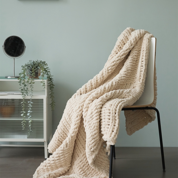 91家纺网 家纺一手货源 找家纺 暖绵绵 2025新款雪尼尔毛毯-比格（大格子） 比格-米色