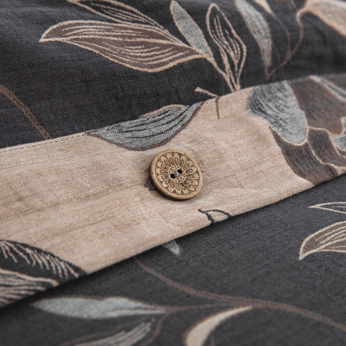 91家纺网 家纺一手货源 找家纺 鲁爱 2025新款全棉色织双层纱纽扣款四件套 花夕