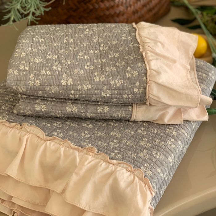 91家纺网 家纺一手货源 找家纺 汇庭 2024新款-天丝棉印花床盖三件套系列 灰美尔庄园