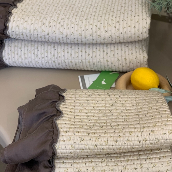 91家纺网 家纺一手货源 找家纺 汇庭 2024新款-天丝棉印花床盖三件套系列 夏花庄园