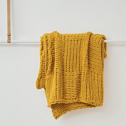 91家纺网 家纺一手货源 找家纺 暖绵绵 2025新款雪尼尔毛毯-比格（大格子） 比格-姜黄