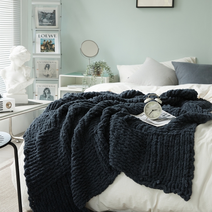 91家纺网 家纺一手货源 找家纺 暖绵绵 2025新款雪尼尔毛毯-比格（大格子） 比格-深灰